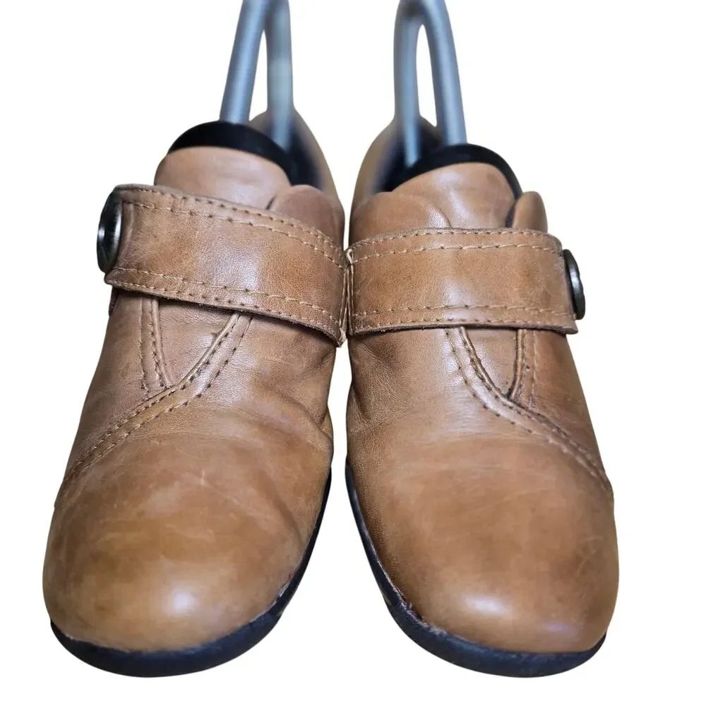 Clarks Artisan Womens Kessa Betty Brown Soft Cognac Leather Loafer Size 5M